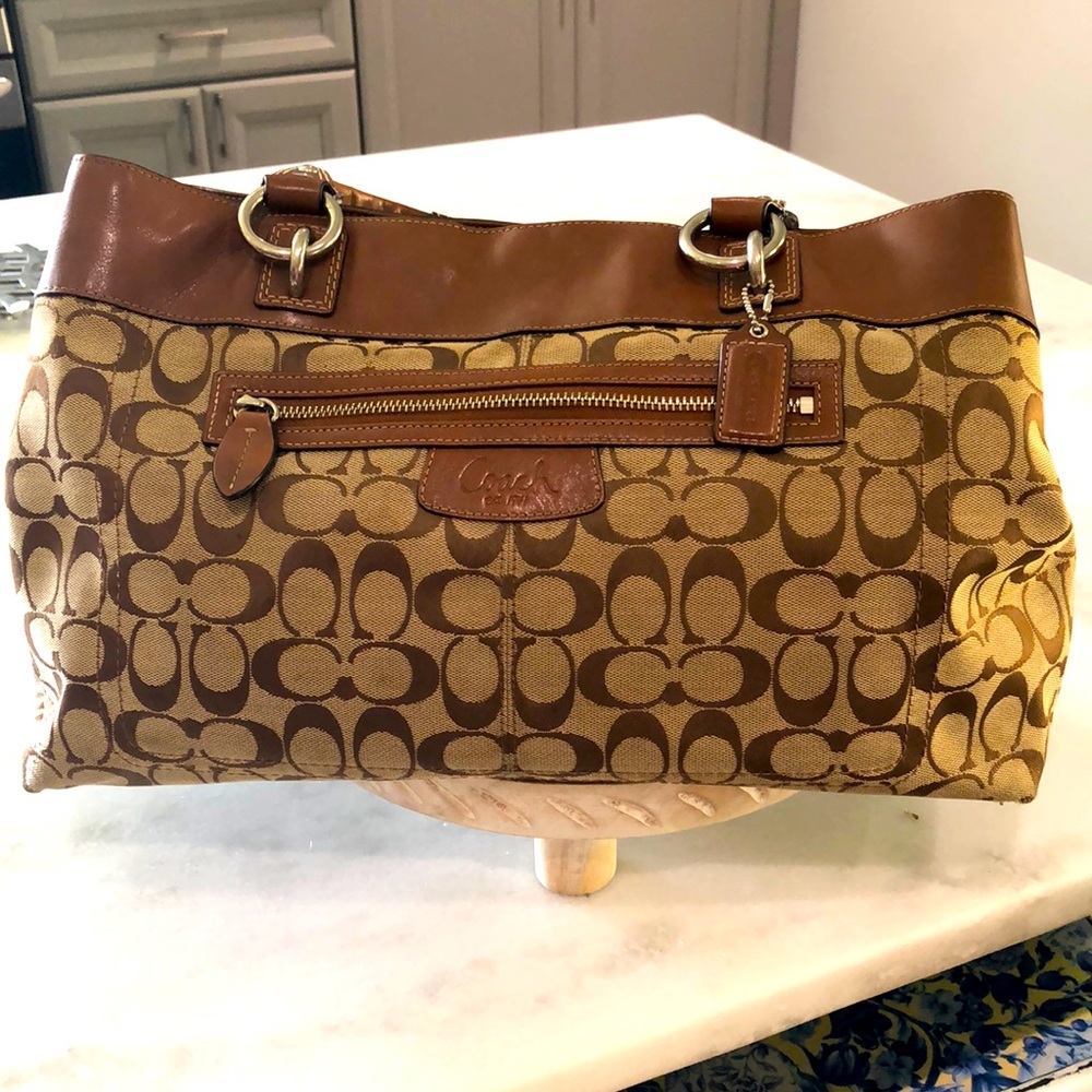 Coach bag! Gently loved in good condition!